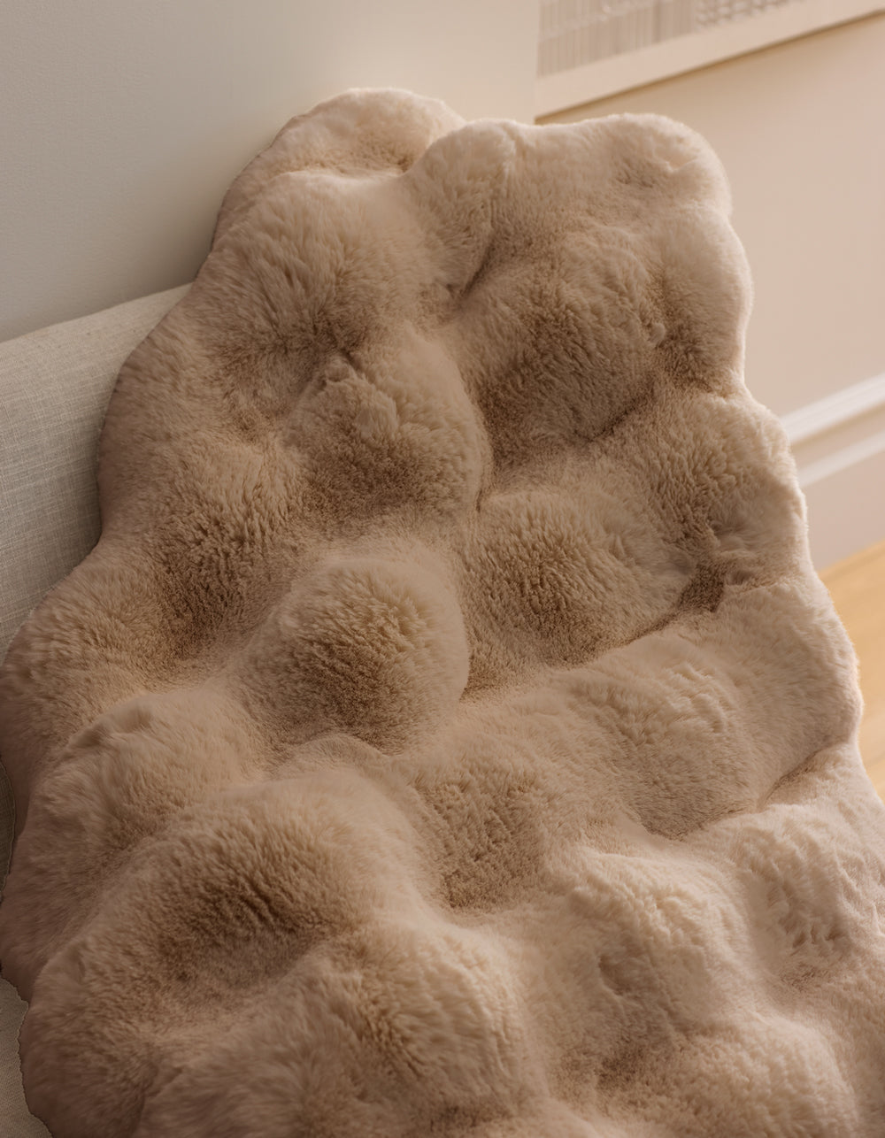 Double Bubble Cuddle Blanket - Image 3