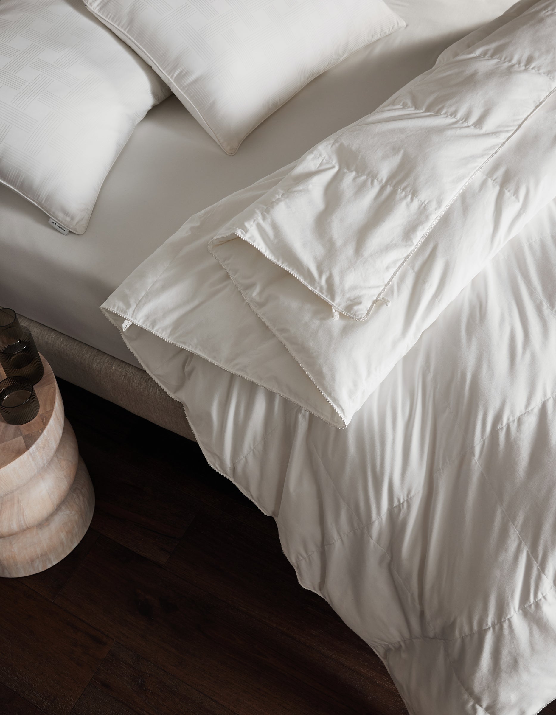 Down Alternative Comforter - Image 3