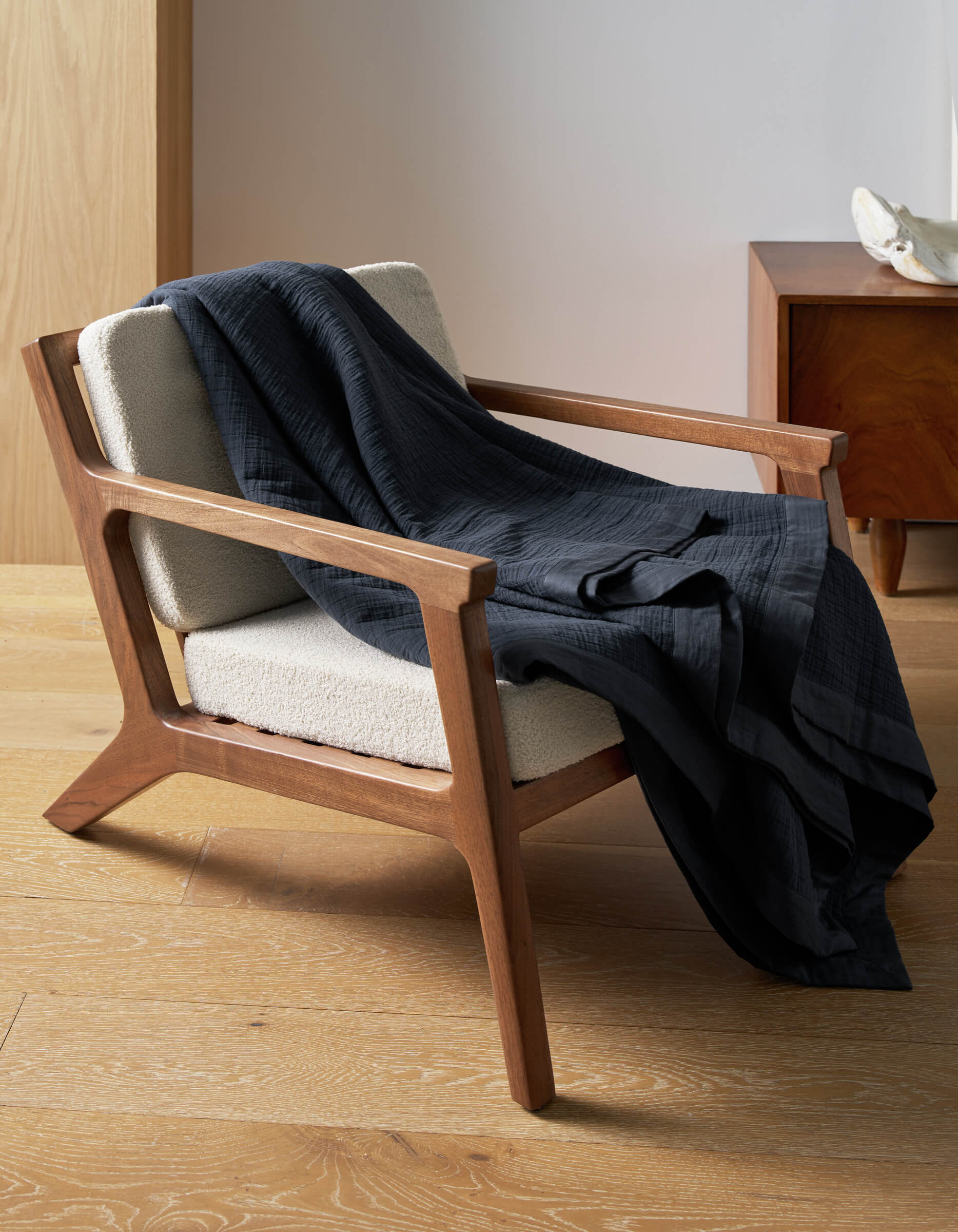 Waterfront Grid Matelasse Blanket - Image 2
