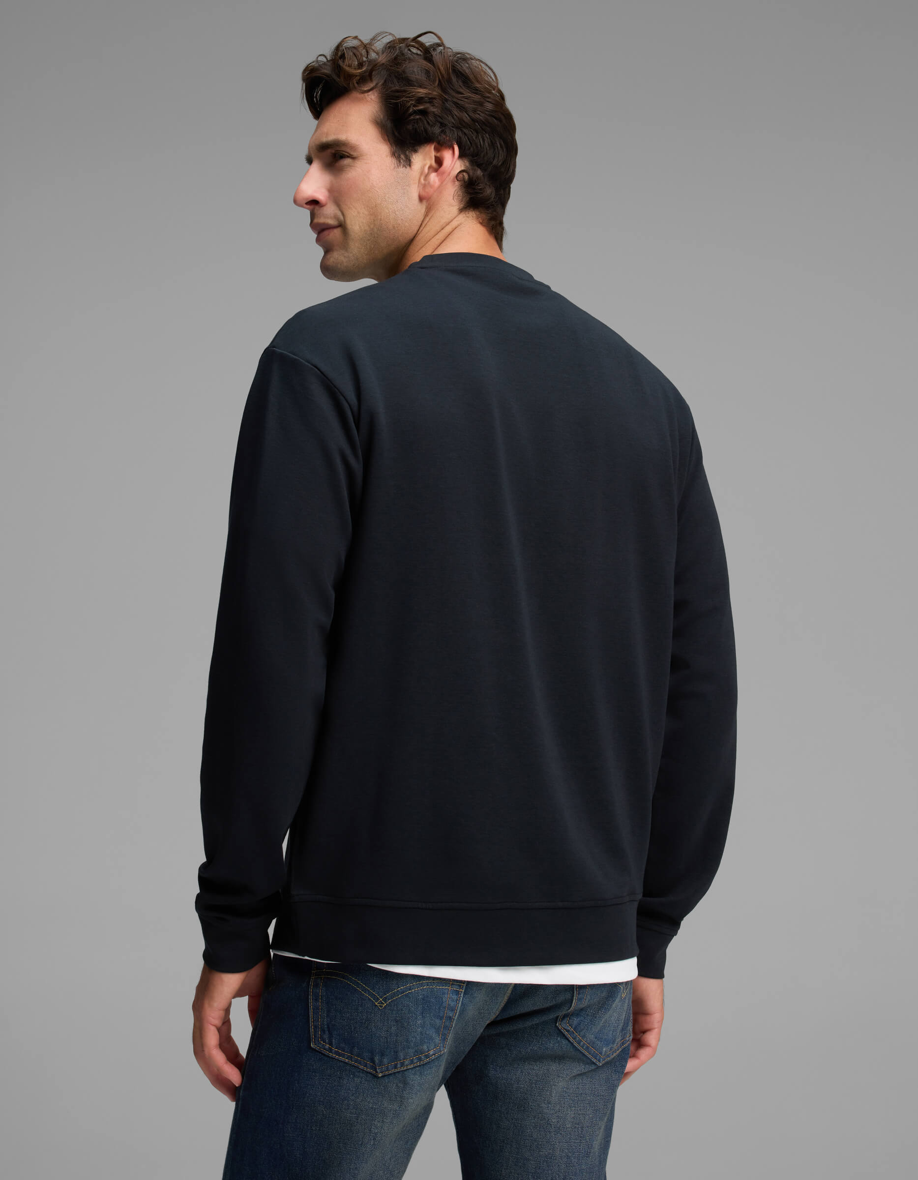 Men's Versa Crewneck - Image 2