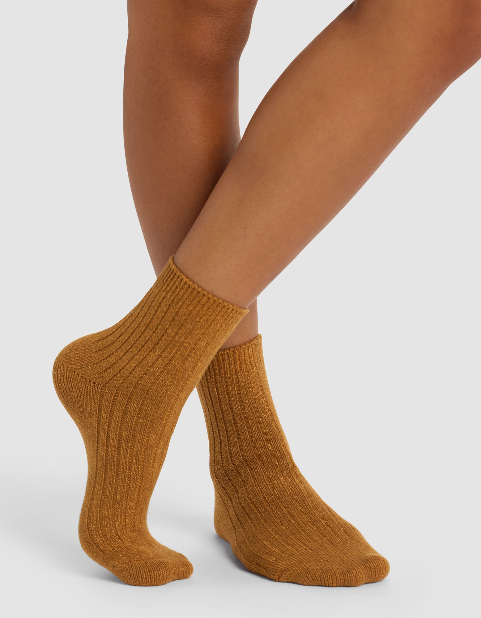 Women's Plush Lounge Quarter Sock 3-Pack - Image 2