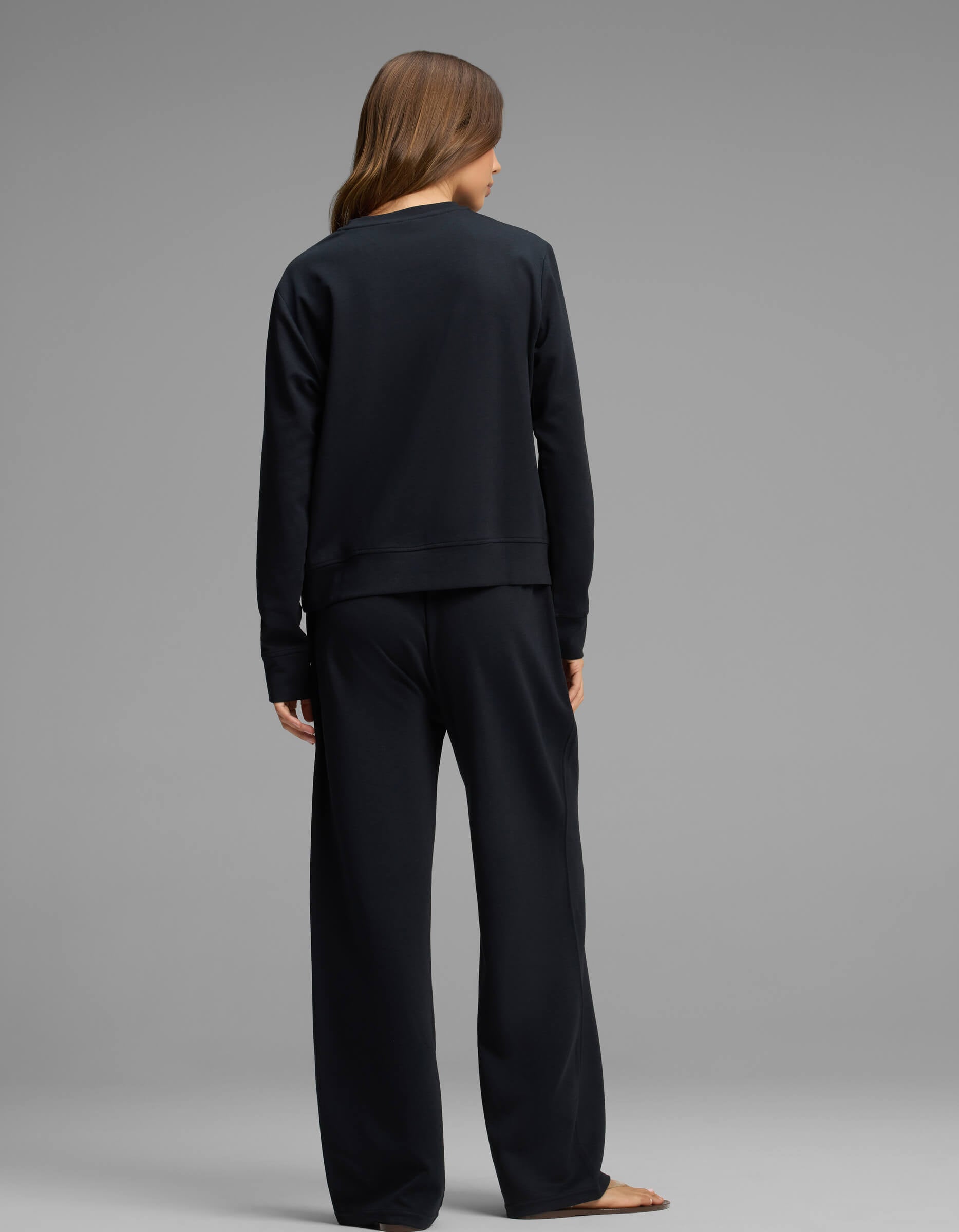 Women's Versa Crewneck & Wide Leg Pant Set - Image 3