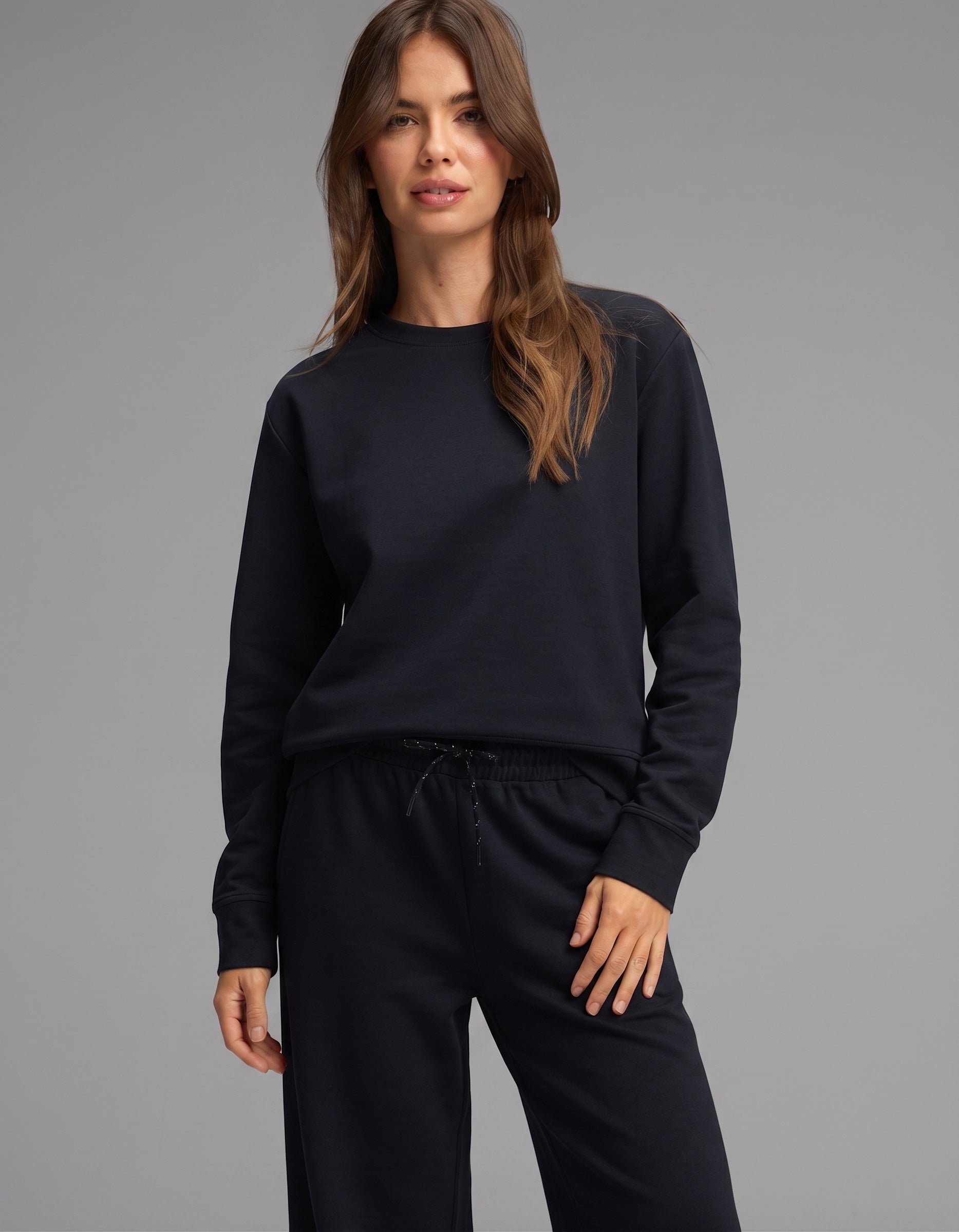 Women's Versa Crewneck & Wide Leg Pant Set - Image 4